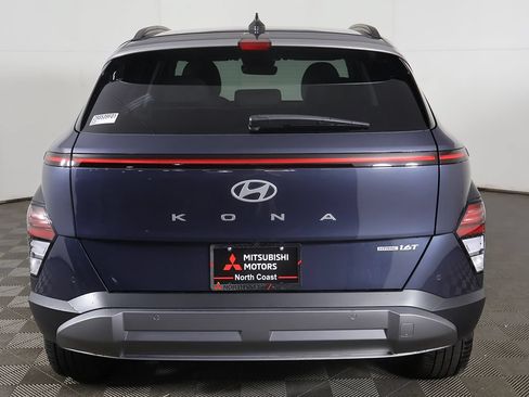 Used 2025 Hyundai Kona Limited AWD/4WD image 13
