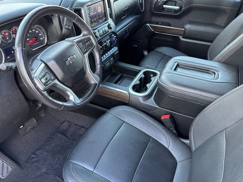 Used 2021 Chevrolet Silverado 1500 LT Trail Boss w/ Convenience Package II image 9