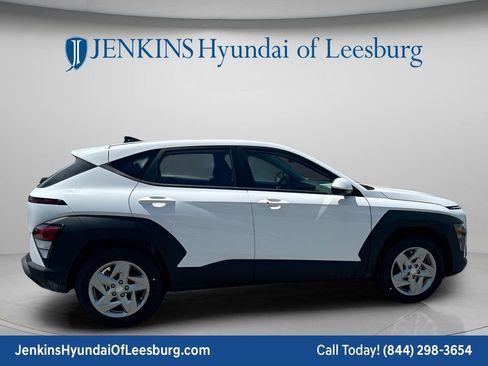 New 2026 Hyundai Kona SE FWD image 3