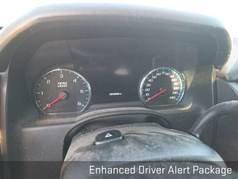 Used 2017 GMC Yukon XL Denali w/ Open Road Package AWD/4WD image 10