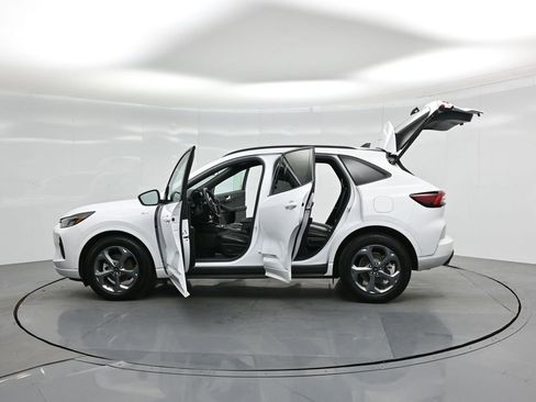 Certified 2023 Ford Escape ST-Line w/ Equipment Group 301A image 34