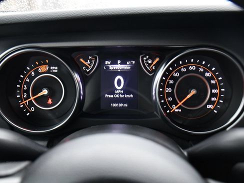 Used 2021 Jeep Wrangler Sport AWD/4WD image 21
