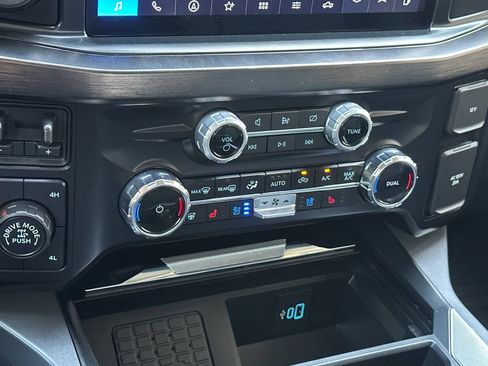 Used 2024 Ford F250 Lariat w/ Lariat Ultimate Package AWD/4WD image 20