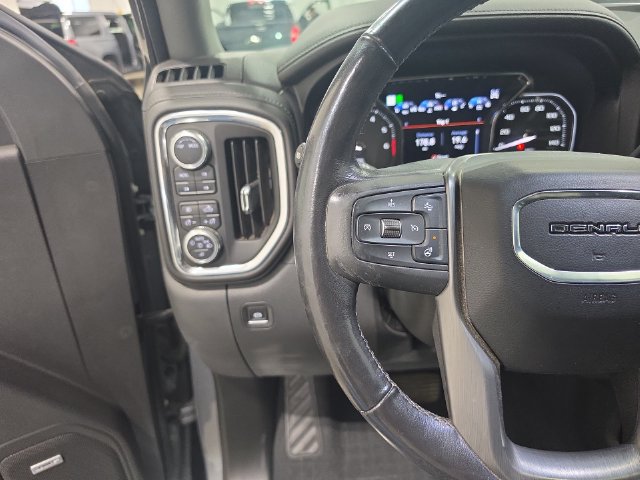 Used 2020 GMC Sierra 1500 Denali w/ Denali Ultimate Package AWD/4WD image 11