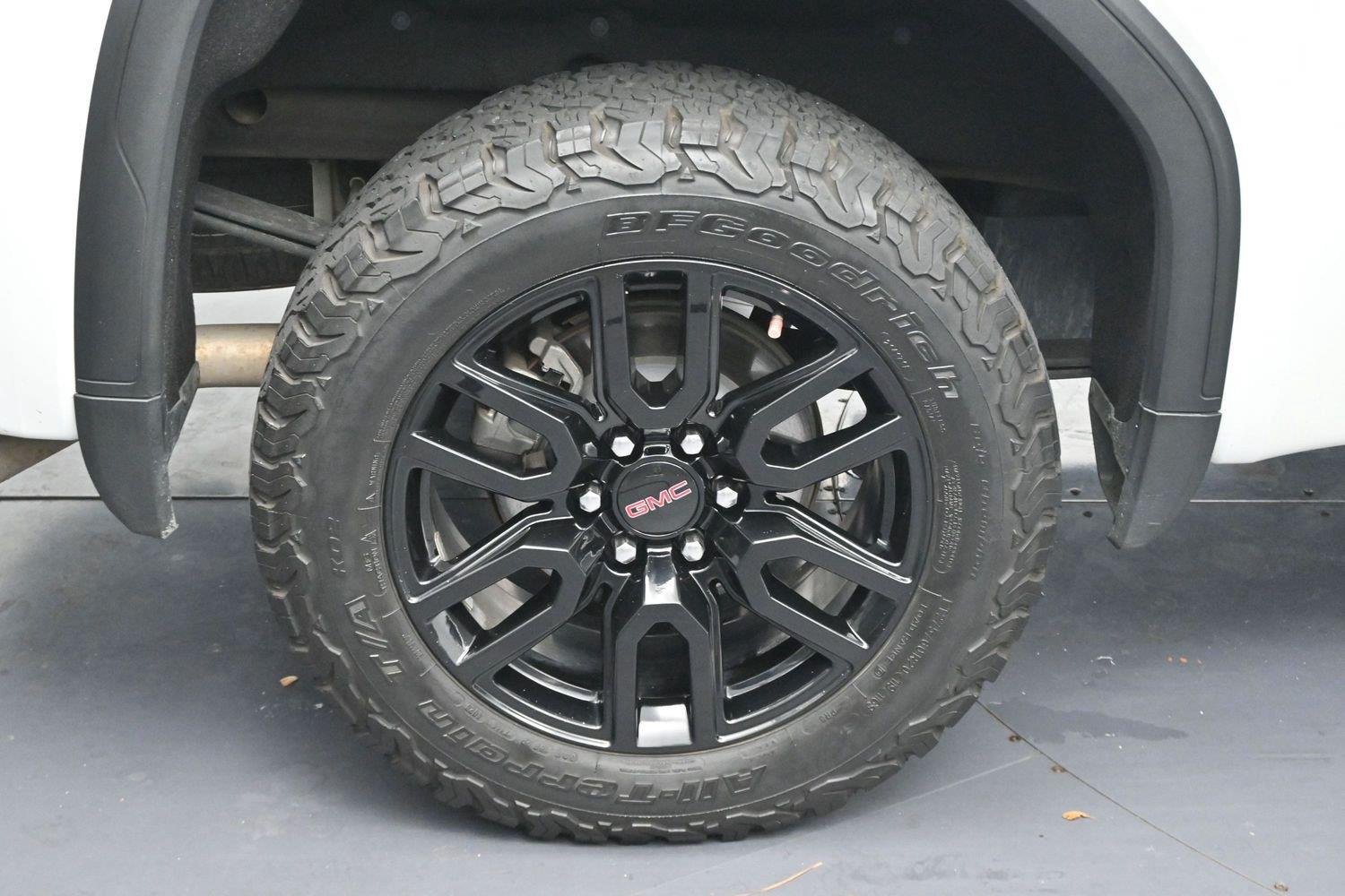 Used 2020 GMC Sierra 1500 Elevation w/ Elevation Value Package RWD image 32