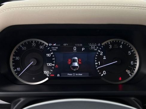 Used 2023 Land Rover Defender 110 SE AWD/4WD image 19