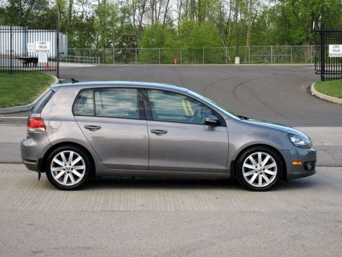 Used 2011 Volkswagen Golf TDI image 9