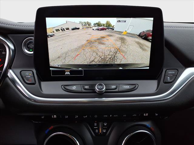 Used 2025 Chevrolet Blazer LT FWD image 27