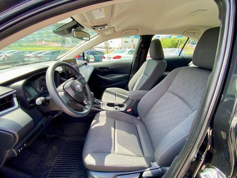 Used 2024 Toyota Corolla LE FWD image 11