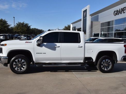 Used 2025 Chevrolet Silverado 2500 LT w/ Safety Package image 12