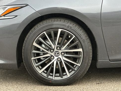 New 2025 Lexus ES 350 w/ Premium Package image 24