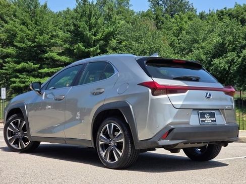 Used 2021 Lexus UX 250h w/ Accessory Package (Z1) AWD/4WD image 24