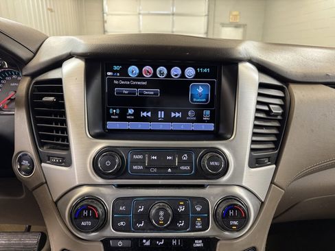 Used 2017 GMC Yukon SLT w/ Premium Edition image 42