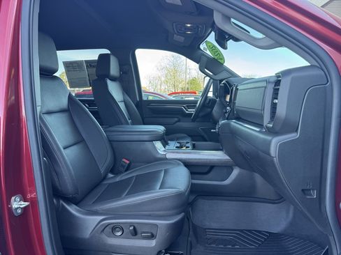 Used 2024 Chevrolet Silverado 2500 LTZ w/ LTZ Plus Package image 12