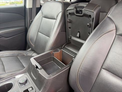 Used 2021 Chevrolet Traverse Premier w/ Redline Edition image 31