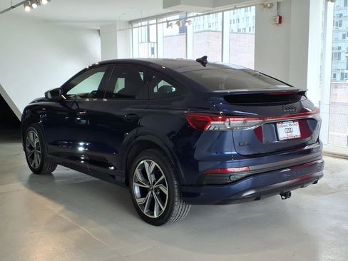 Used 2023 Audi Q4 e-tron Premium Plus w/ Premium Plus AWD/4WD image 6