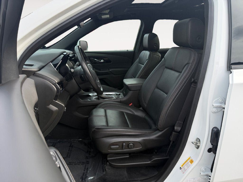 Used 2022 Chevrolet Traverse RS AWD/4WD image 7