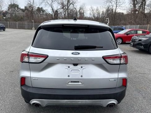 Used 2020 Ford Escape SE image 7