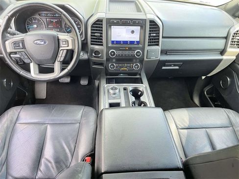 Used 2021 Ford Expedition XLT image 24
