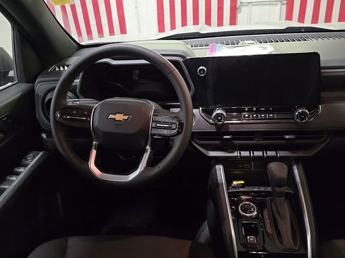 New 2026 Chevrolet Colorado W/T image 18