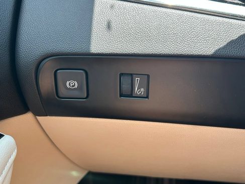 Used 2023 Buick Enclave Essence w/ Experience Buick Package AWD/4WD image 32