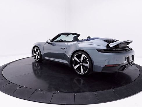 Used 2025 Porsche 911 Carrera RWD image 22