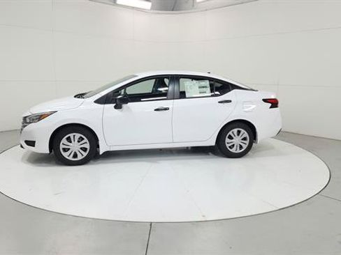 Used 2025 Nissan Versa S w/ Trunk Package FWD image 4