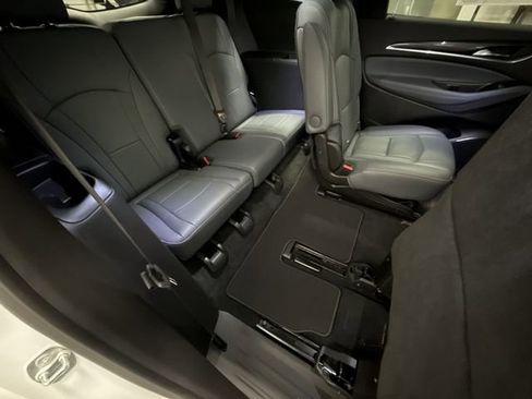Used 2024 Buick Enclave Premium image 59