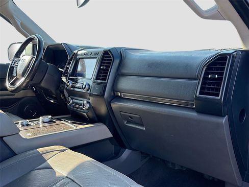 Used 2020 Ford Expedition Max Limited w/ Equipment Group 301A image 31