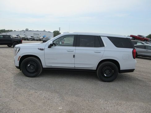 New 2026 GMC Yukon Denali w/ Denali Reserve Package AWD/4WD image 6