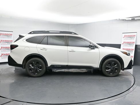 Used 2020 Subaru Outback Onyx Edition XT image 9