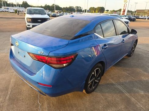 Used 2024 Nissan Sentra SV FWD image 9