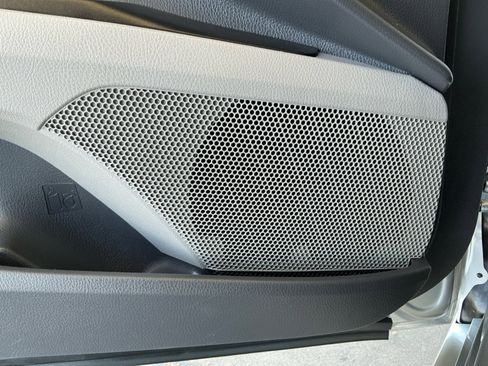 Certified 2021 Toyota Camry LE w/ Carpet Mat Package (TMS) FWD image 27