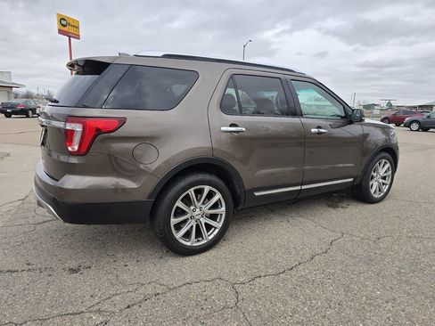 Used 2016 Ford Explorer Limited image 4