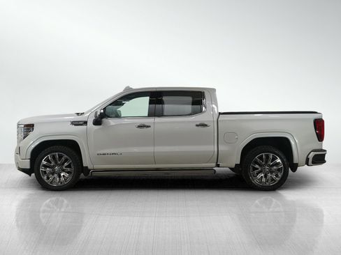Used 2022 GMC Sierra 1500 Denali w/ Denali Reserve Package image 2