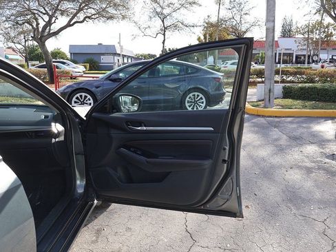 Used 2023 Nissan Altima 2.5 SR image 20