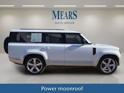Used 2023 Land Rover Defender 130 First Edition image 7