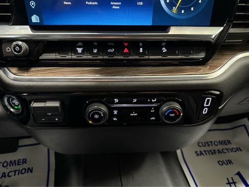 Used 2024 Chevrolet Silverado 2500 LT image 16