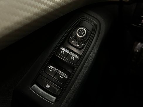 Used 2021 Subaru Ascent Premium w/ Convenience Package image 25