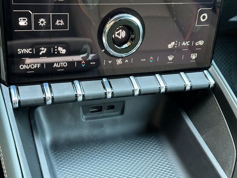 New 2026 GMC Terrain AT4 w/ Technology Package II image 21