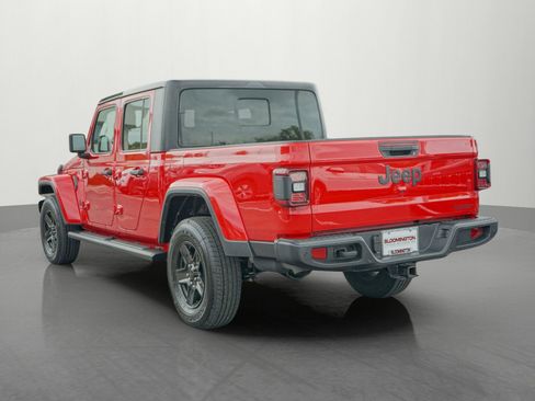 Used 2021 Jeep Gladiator Sport image 5