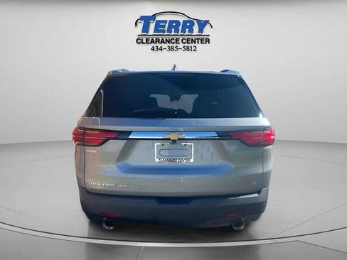 Used 2023 Chevrolet Traverse LT w/ LPO, Cargo Package AWD/4WD image 2