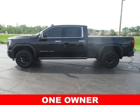 Used 2024 GMC Sierra 2500 Denali Ultimate AWD/4WD image 11