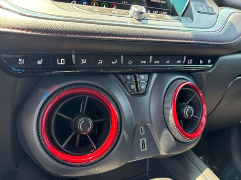 Used 2021 Chevrolet Blazer RS w/ Enhanced Convenience Package FWD image 29