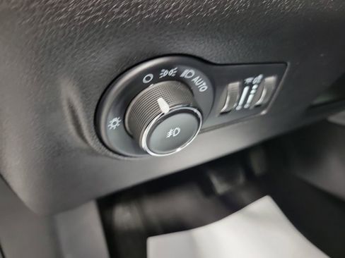 Used 2022 Jeep Compass Latitude image 42