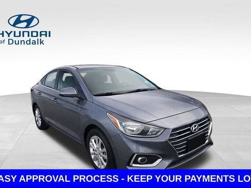 Used 2020 Hyundai Accent SEL image 2