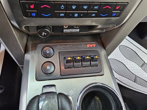 Used 2012 Ford F150 Raptor w/ Raptor Luxury Pkg image 34