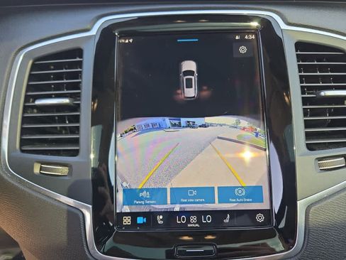 Used 2024 Volvo XC90 B5 Core w/ Protection Package Premier image 19