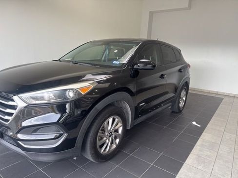Used 2017 Hyundai Tucson SE image 3