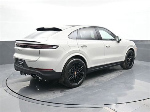 New 2026 Porsche Cayenne Coupe image 22